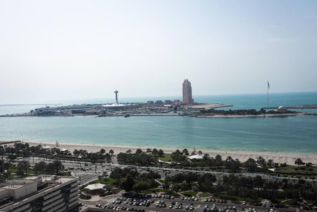 Supurb 2 Bed Sea Front Apartment Abu Dhabi