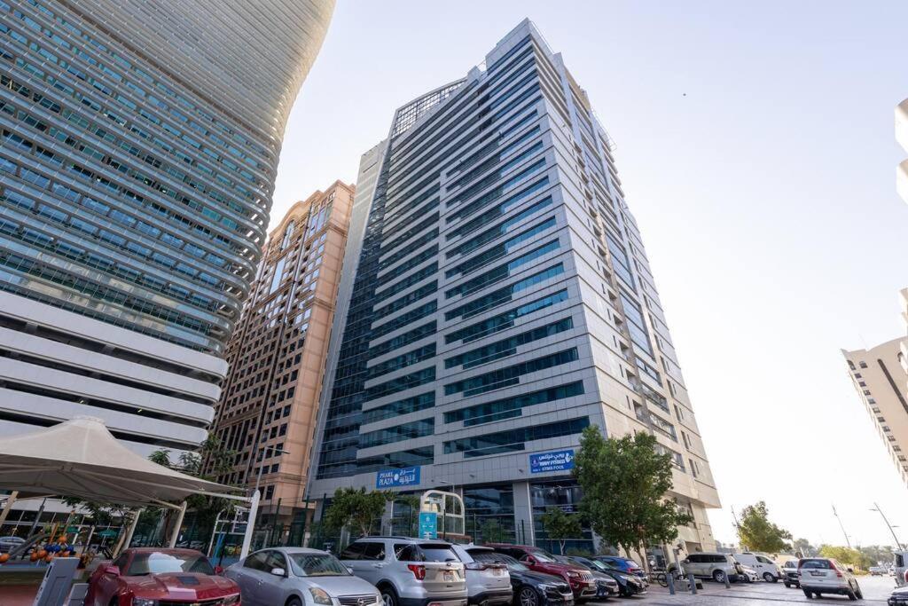 Supurb 2 Bed Sea Front Apartment *